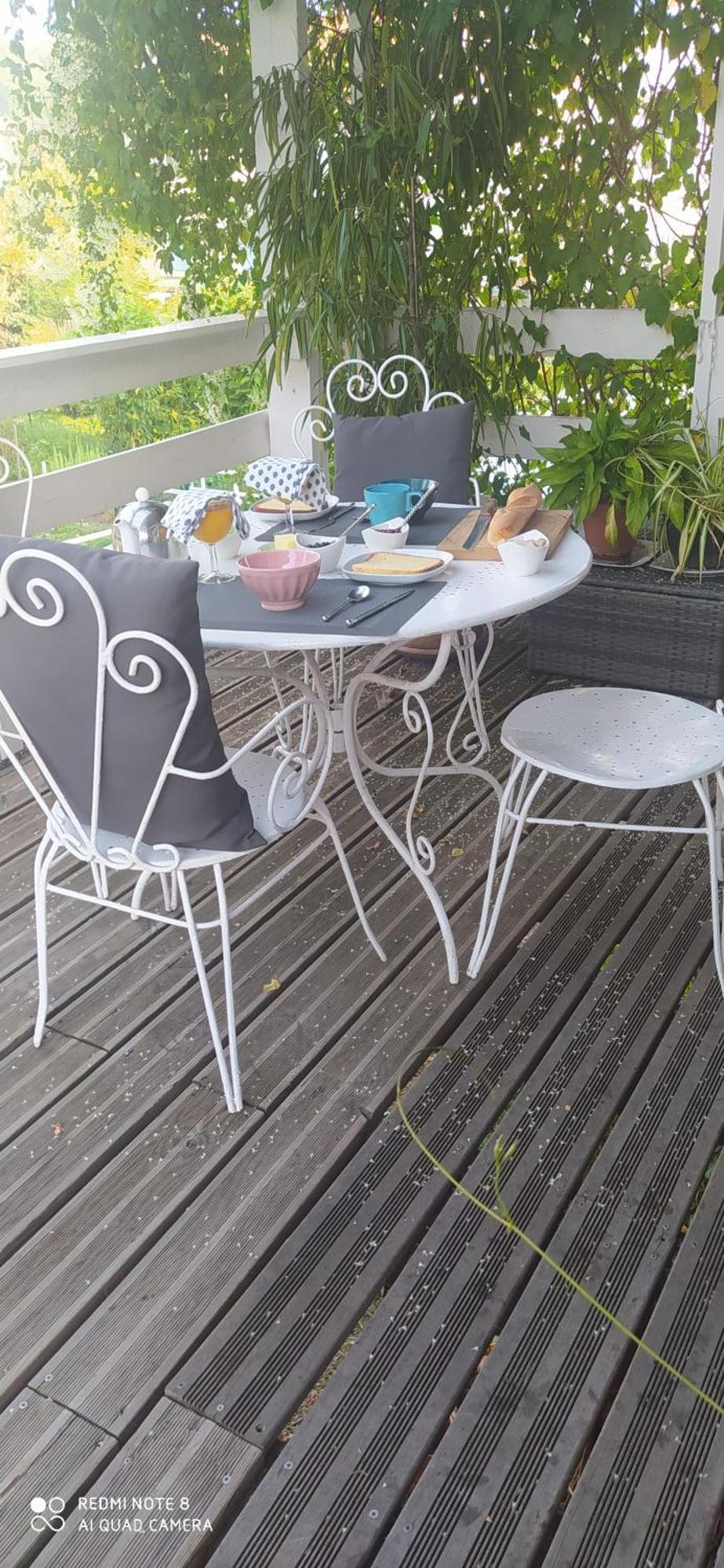 Logement Independant Attenant A Une Maison Dans Grand Jardin Retournac Exterior photo